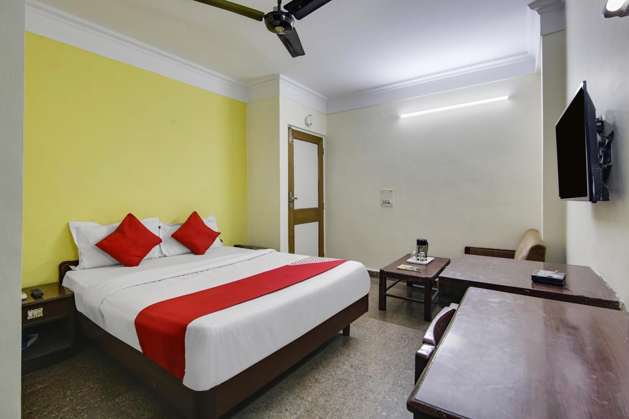 Hotel O Sunshine Palace Dillí Exteriér fotografie